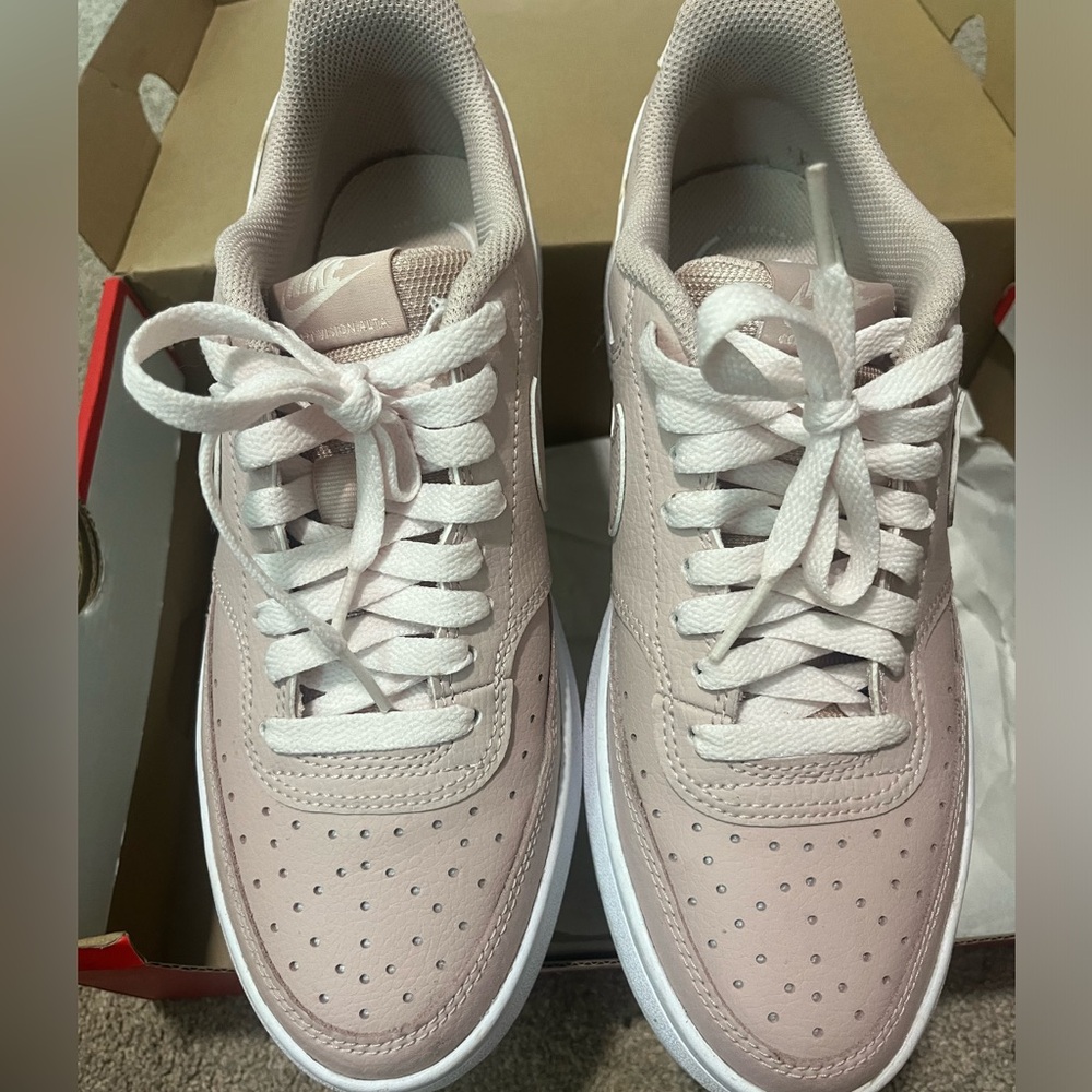 oxford pink nike court vision Alta LTR